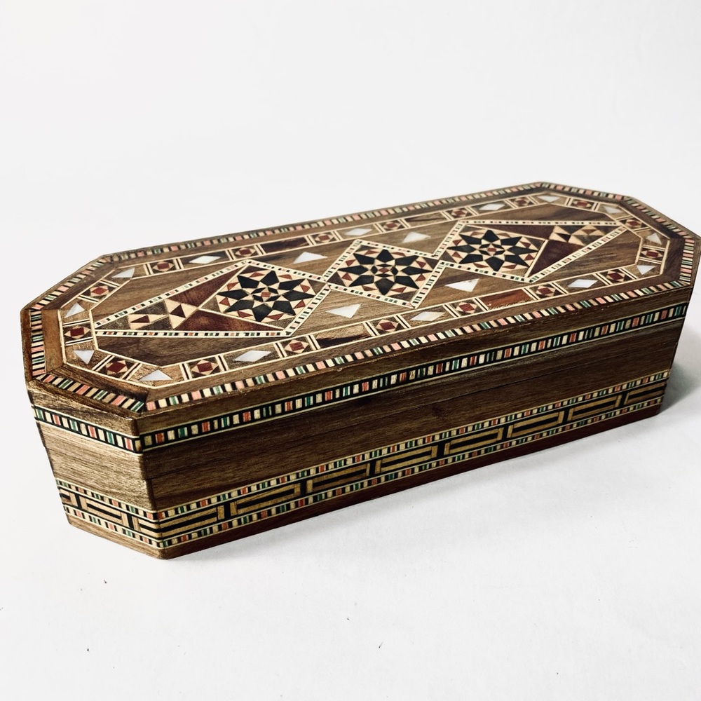 Vintage Oblong Handmade Mosaic Inlay Wood Felt Lined Mother Pearl Trinket Box